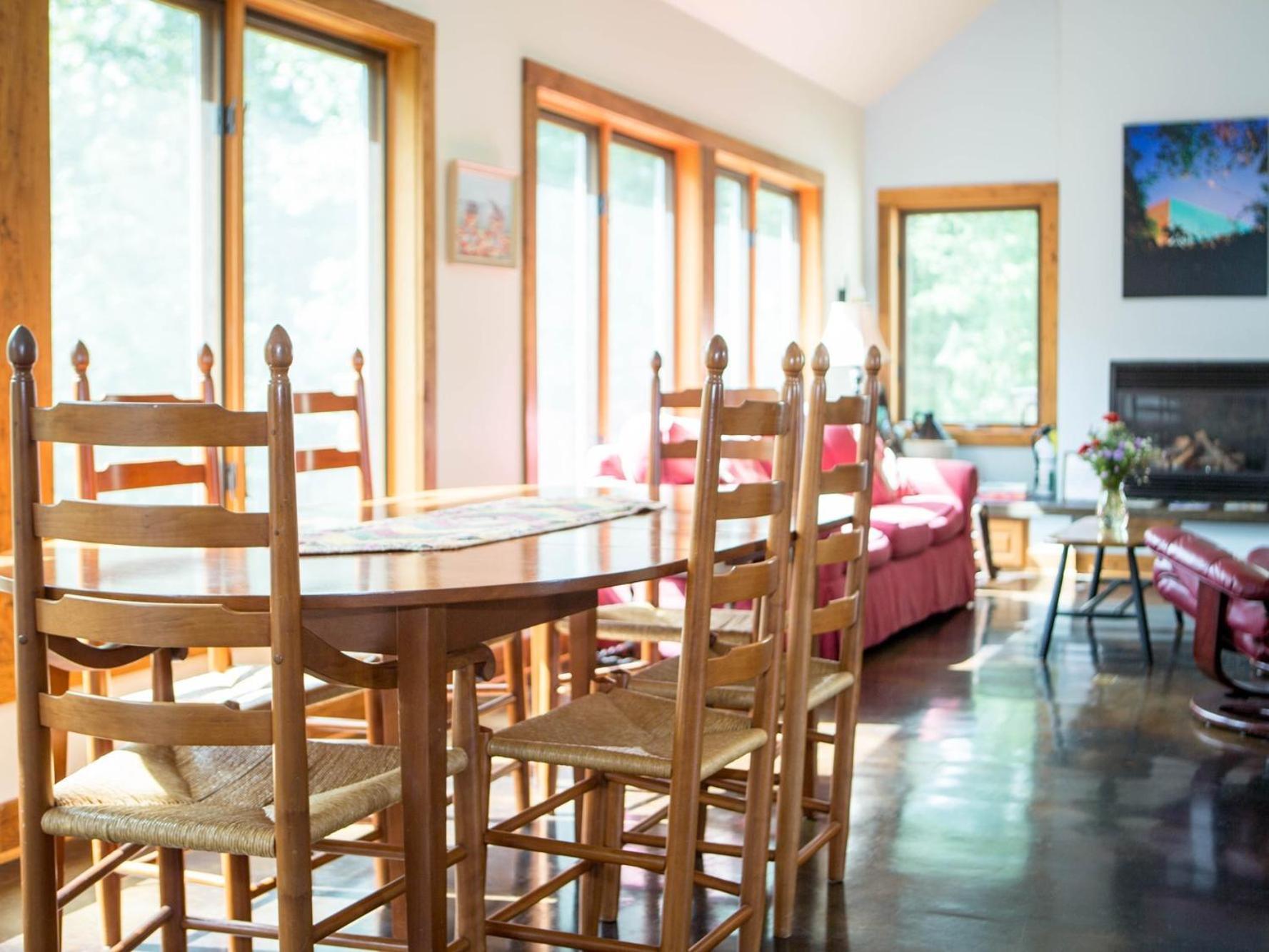 Montfair Resort Farm Crozet Room photo